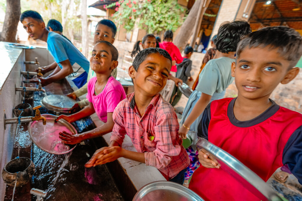 SONYJour20682 Venez et voyez la DCC VSI Volontariat en INDE KSV avec la Délégation Catholique pour la Coopération
